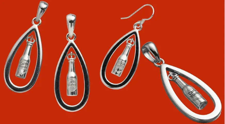 Dijes y aretes de temporada en plata