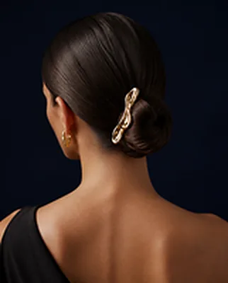 Sujetador de pelo con baño de oro